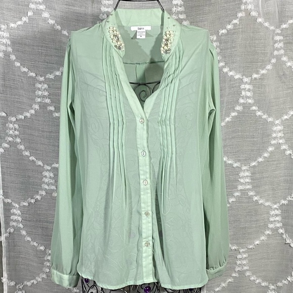 Bar III button up with embellished collar size M - Picture 1 of 9